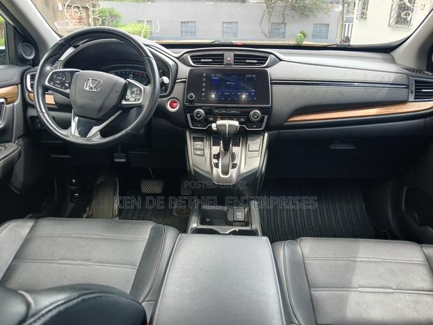 Honda CR-V Touring 4dr SUV AWD (1.5L 4cyl CVT) 2017 White photo 7