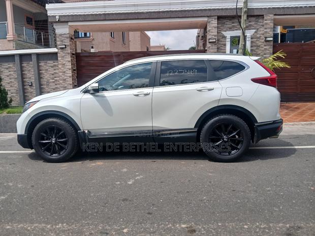 Honda CR-V Touring 4dr SUV AWD (1.5L 4cyl CVT) 2017 White photo 8