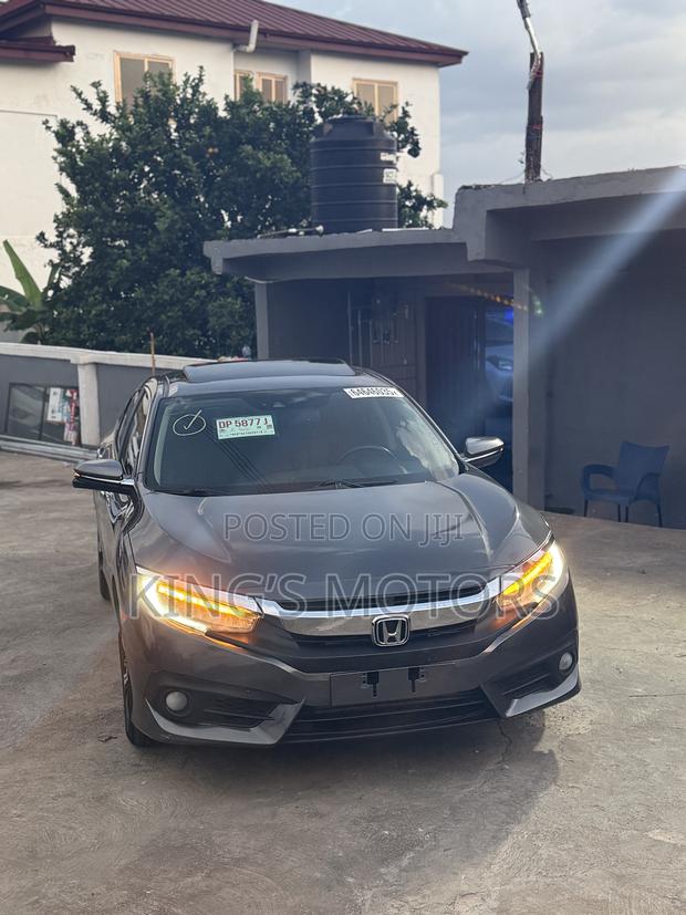 Honda Civic Touring 4dr Sedan (1.5L 4cyl) 2017 Gray