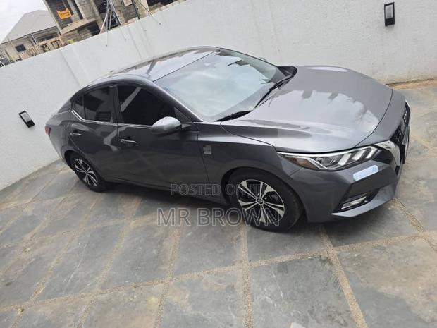 Nissan Sentra SV 2021 Gray