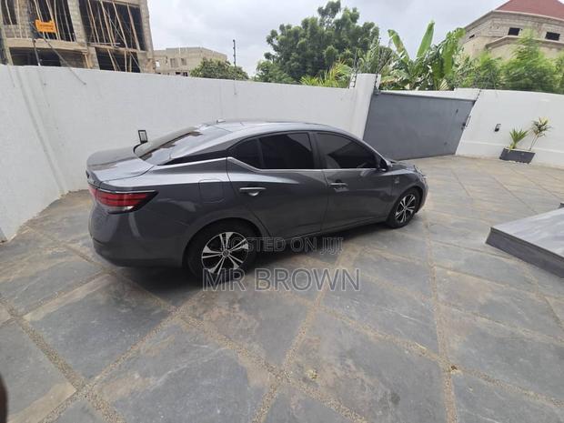 Nissan Sentra SV 2021 Gray