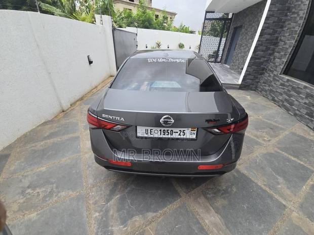 Nissan Sentra SV 2021 Gray