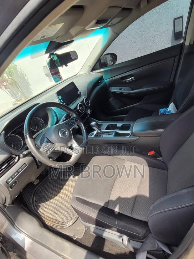 Nissan Sentra SV 2021 Gray