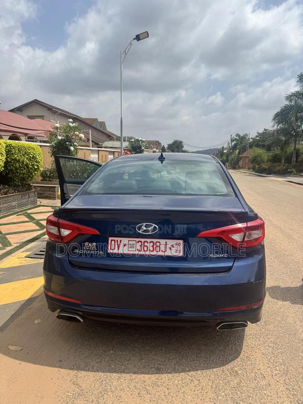 Hyundai Sonata Limited Sedan FWD (2.4L 4cyl 6A) 2017 Blue