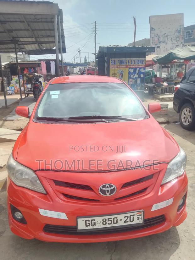 Toyota Corolla S 5-Speed 2013 Red photo 8