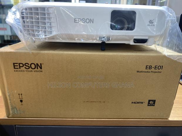 Epson Eb-E01 Xga 3lcd 3300 Lumens Projector photo 2