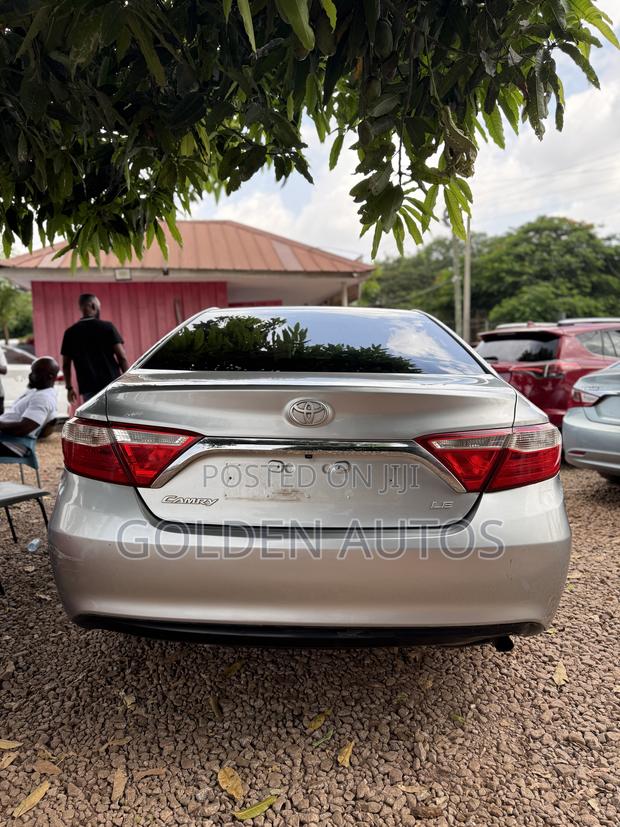 Toyota Camry LE 4dr Sedan (2.5L 4cyl 6A) 2017 Silver