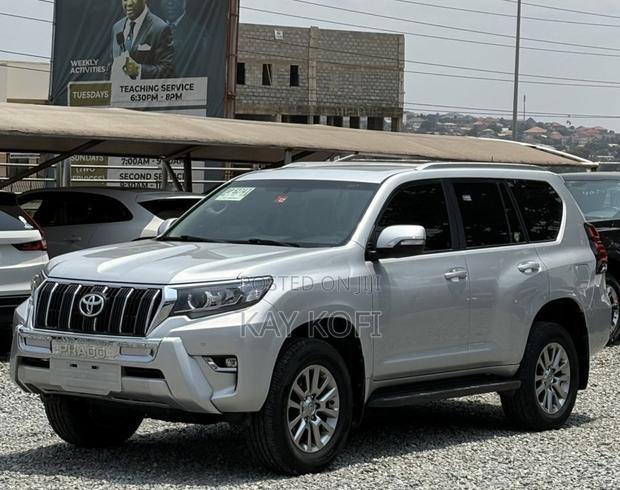 Toyota Land Cruiser Prado 2.7 2019 Silver