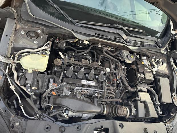 Honda Civic Touring 4dr Sedan (1.5L 4cyl) 2017 Gray