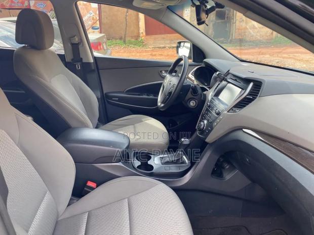 Hyundai Santa Fe SE AWD 2017 Black