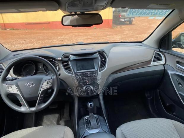 Hyundai Santa Fe SE AWD 2017 Black