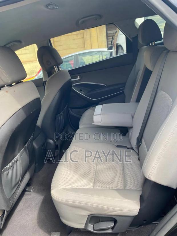 Hyundai Santa Fe SE AWD 2017 Black