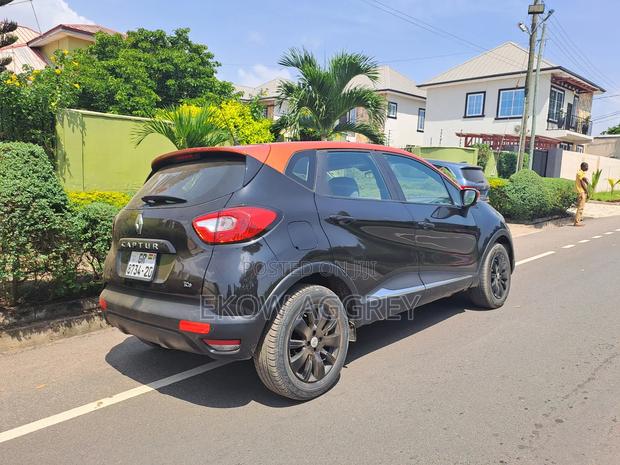 Renault Captur 1.2 Petrol FWD 2018 Black