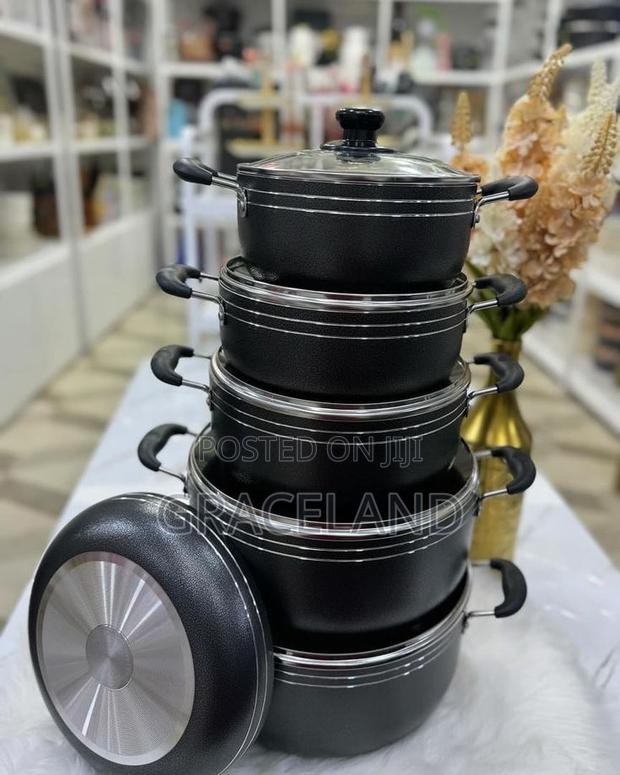 This Is Original Royal Kitchen Non-Stick Cooking Pan 7 Set photo 3