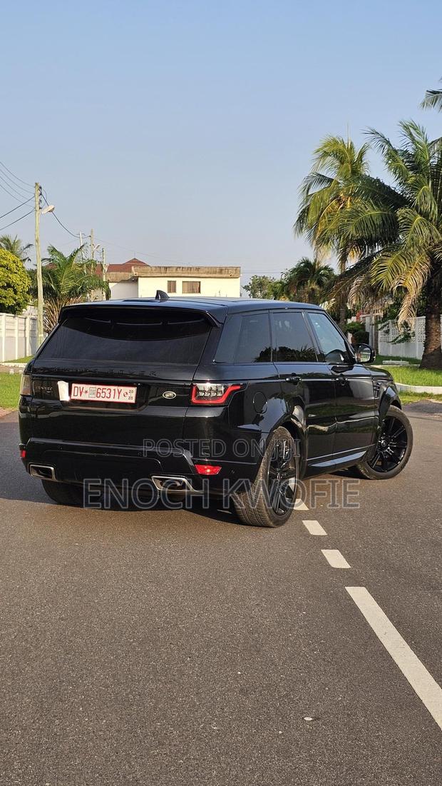 Land Rover Range Rover Sport HSE 4x4 PHEV 2020 Black photo 4