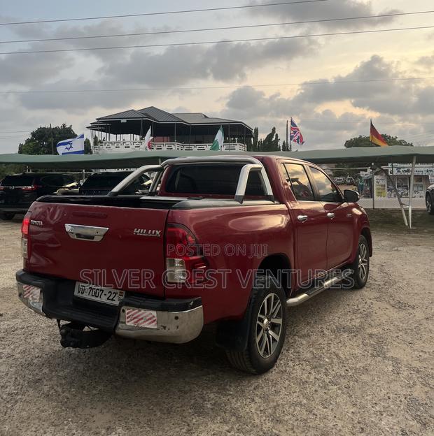 Toyota Hilux 2017 Red