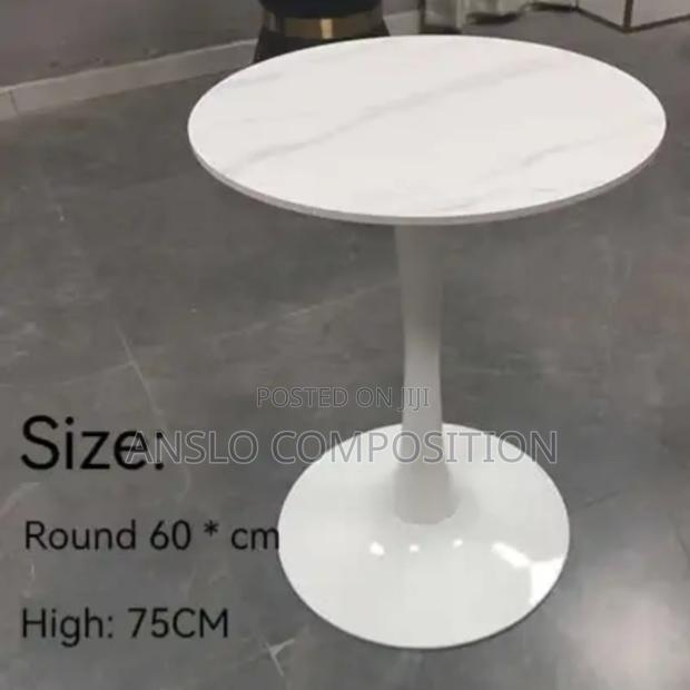Minimalistic Dinning Table · Photo 3