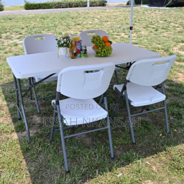 Plastic Folding Table and Chairs · Photo 4