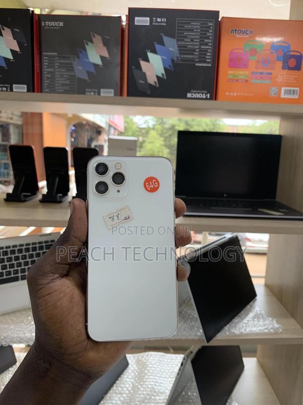 Apple iPhone 11 Pro 64 GB White photo 3