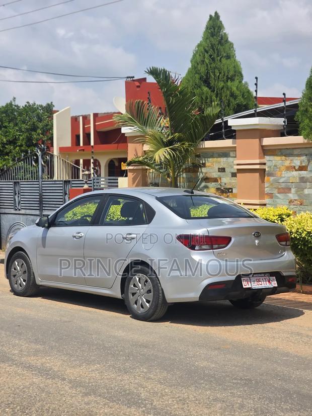 Kia Rio S Sedan 2018 Silver