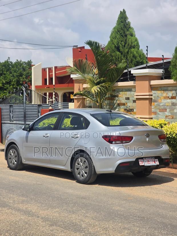 Kia Rio S Sedan 2018 Silver