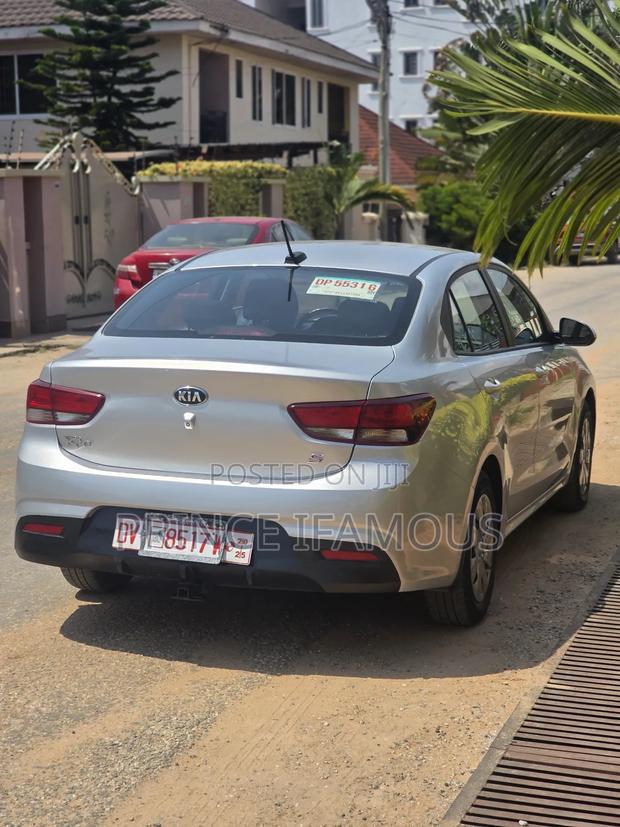 Kia Rio S Sedan 2018 Silver