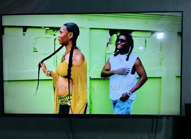 Samsung Tizen 50 Inches Smart Tv · Photo 4