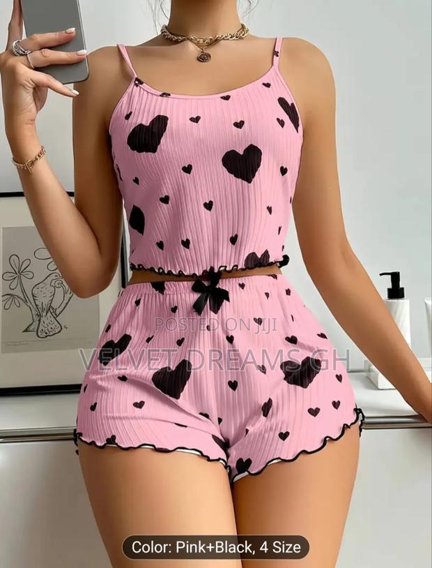 Soft, Stylish and Ultra-Comfortable Night Wear for Ladies. photo 2