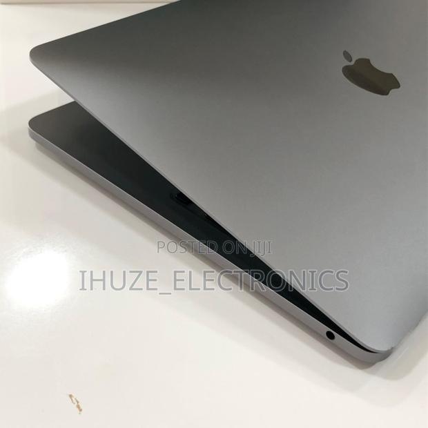 Laptop Apple MacBook Pro 2019 16GB Intel Core I9 SSD 512GB photo 3