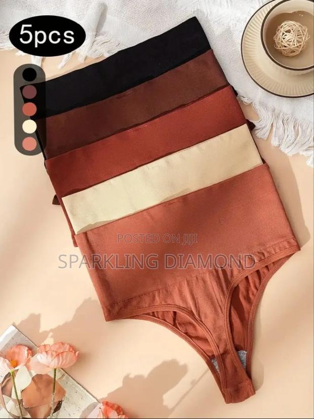 High-waist Snatching Thong (M L) – Mixed Colours