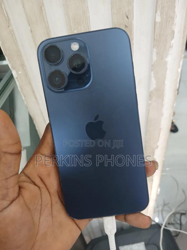 Apple iPhone 15 Pro Max 256 GB Blue photo 2