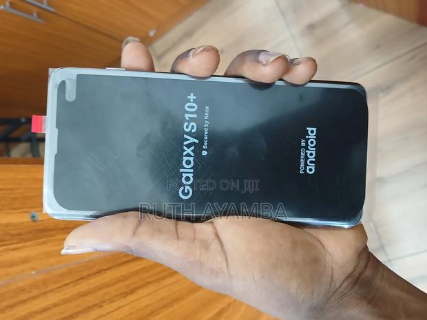 New Samsung Galaxy S10 Plus 128 GB Black · Photo 4
