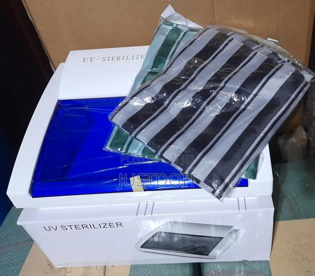 Uv Sterilizer With Two Capes