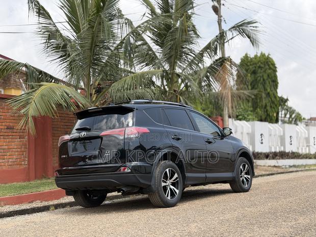 Toyota RAV4 2018 Black