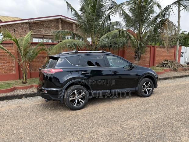 Toyota RAV4 2018 Black