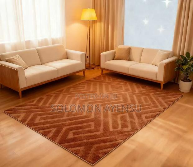 Original Shu Velveteen Carpet Available In Different Colours. photo 2