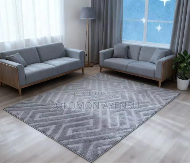 Original Shu Velveteen Carpet Available In Different Colours. photo 3