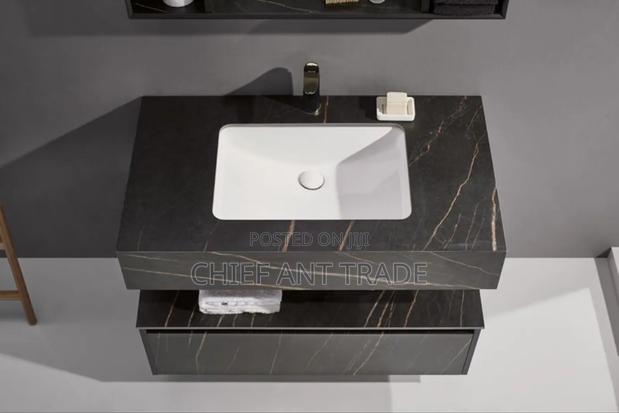 Black Marble Hand Wash Basin · Photo 4