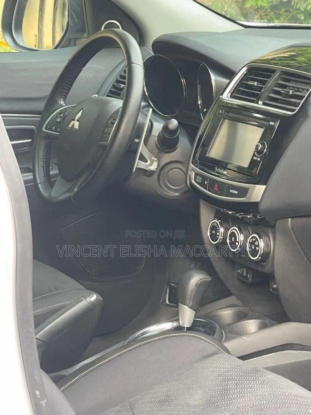 Mitsubishi Outlander Sport 2015 White