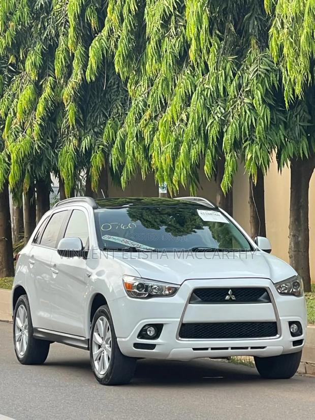 Mitsubishi Outlander Sport 2015 White