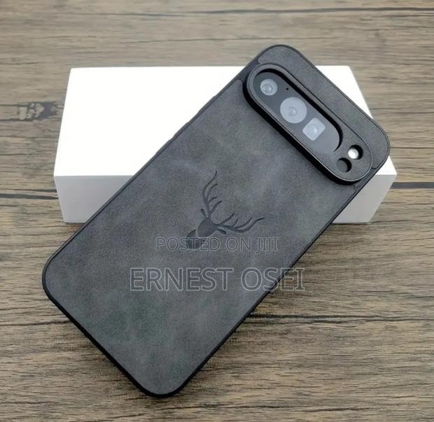 Retro Faux Leather Case for Pixel 7,7a,7pro,8,Ia,8pro,9,9a,9xl,10proxl · Photo 4