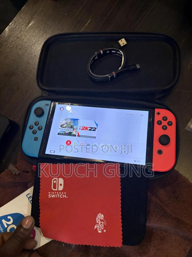 Nintendo Switch Oled With Game