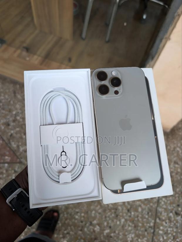 New Apple iPhone 16 Pro Max 256 GB Gray photo 5