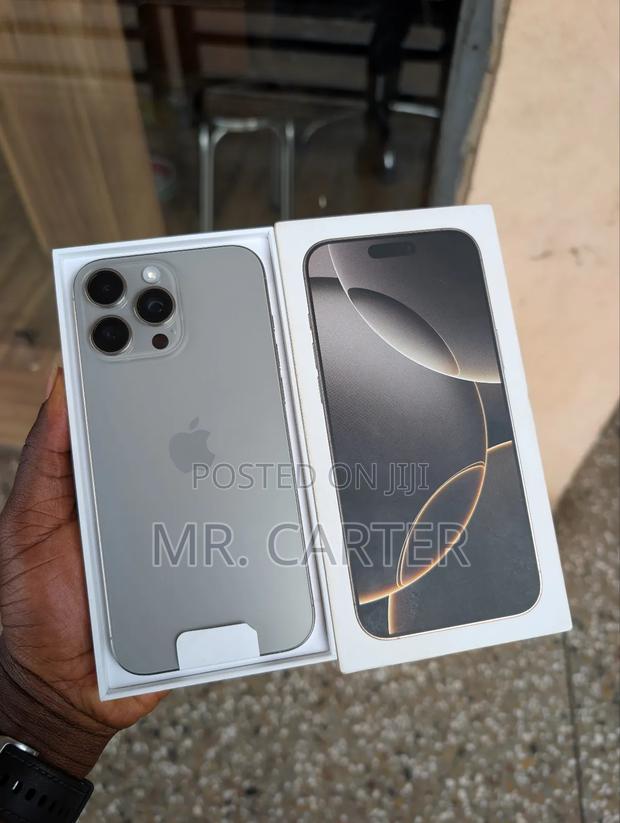 New Apple iPhone 16 Pro Max 256 GB Gray photo 7