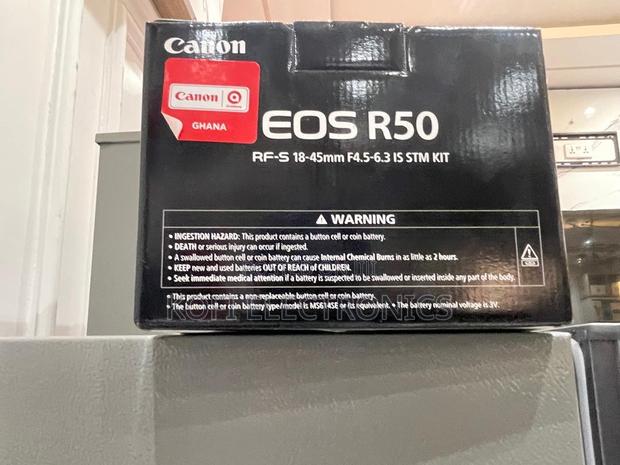 Classic Street-Style Canon Eos R50 With Premium Rf Mount