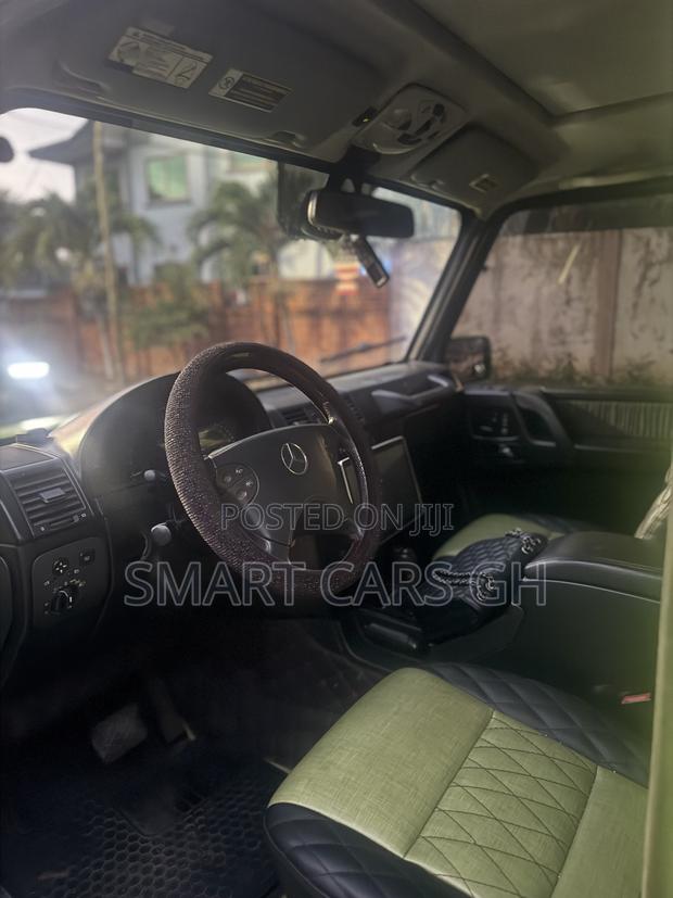 Mercedes-Benz G-Class 2002 Green
