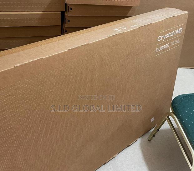 Experience Life-Like Color Tones on Samsung Du8000 55" Tv · Photo 4