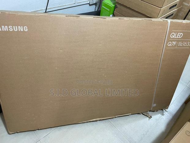 Samsung 65” Qled - Bigger Screen, Brighter World · Photo 3
