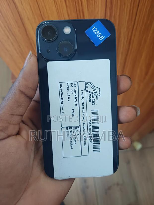 Apple iPhone 13 Mini 128 GB Black · Photo 3