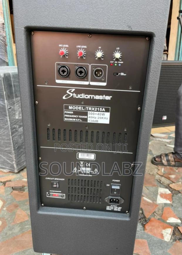 Studiomaster Trx215a 15inches Pair of Active Speakers · Photo 4